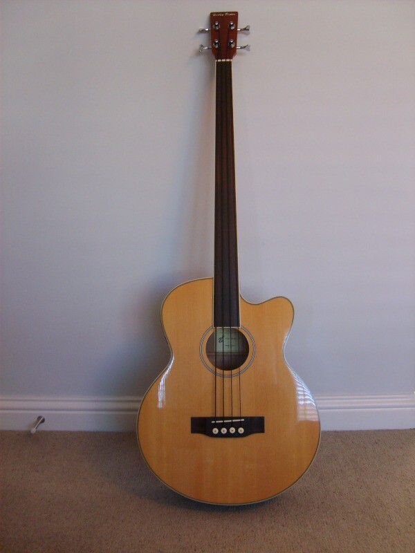Harley Benton 5 String Fretless ElectroAcoustic Bass Guitar and Case