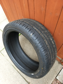 225/40ZR 19 Tyre 