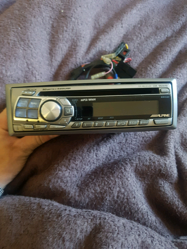 Alpine cde9828rb car stereo in Basford, Nottinghamshire Gumtree