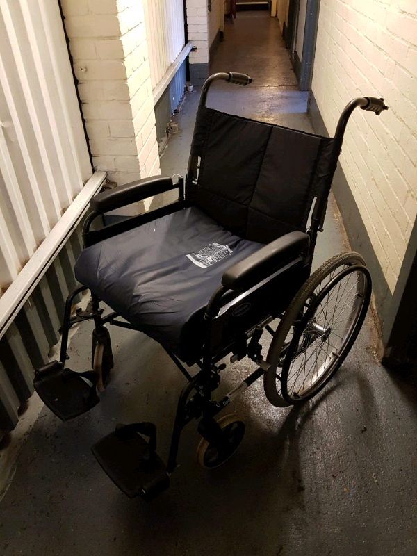 Self propelling wheelchair . Seat width 20 inch. Delivery possible in