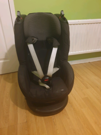 MAXI COSI ISOFIX CAR SEAT RODIFIX not used that often 3 TO 12YRS | in