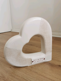 Heart Standing Home decor-Home is where the heart is sign