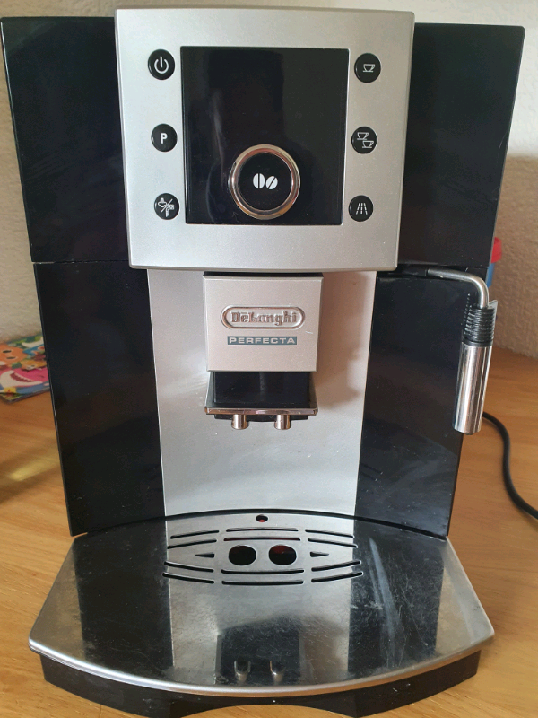 DeLonghi Perfecta coffee machine in Aberdeen Gumtree