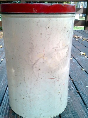 VINTAGE METAL FLOUR TIN