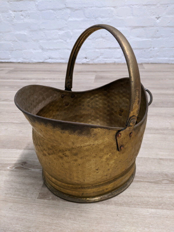 Vintage Brass Coal Bucket (DELIVERY AVAILABLE) in East End, Glasgow