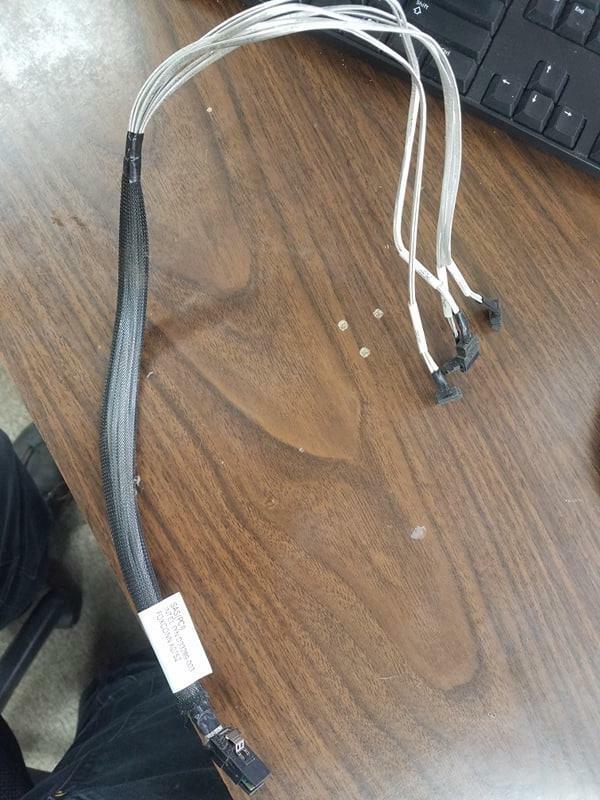 INTEL SRCSATAWB 8-PORT SATA 3Gbps RAID CONTROLLER PCIe