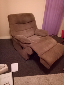 QUALITY. COMFY RECLINER. CHAIR | Armchairs | Gumtree Australia