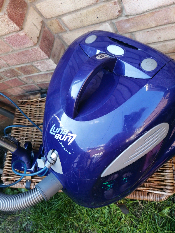 VAX LUNA CARPET WASHER/ VACUUM CLEANER in Leyton, London Gumtree