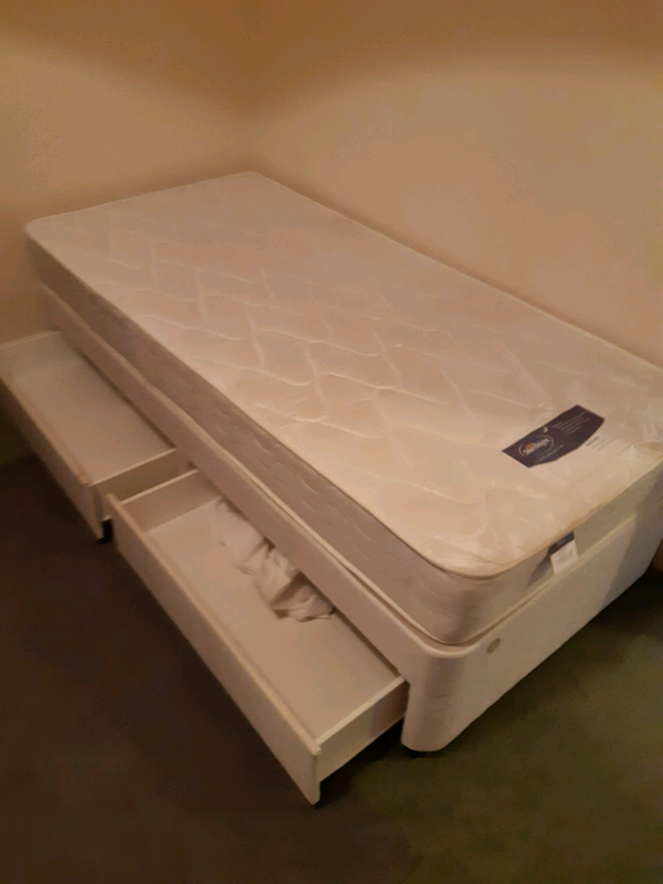 Silent night single divan beds x 2 in Dunblane, Stirling Gumtree