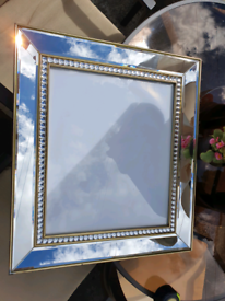 Set of 4 gold-edged mirror/crystal picture frames