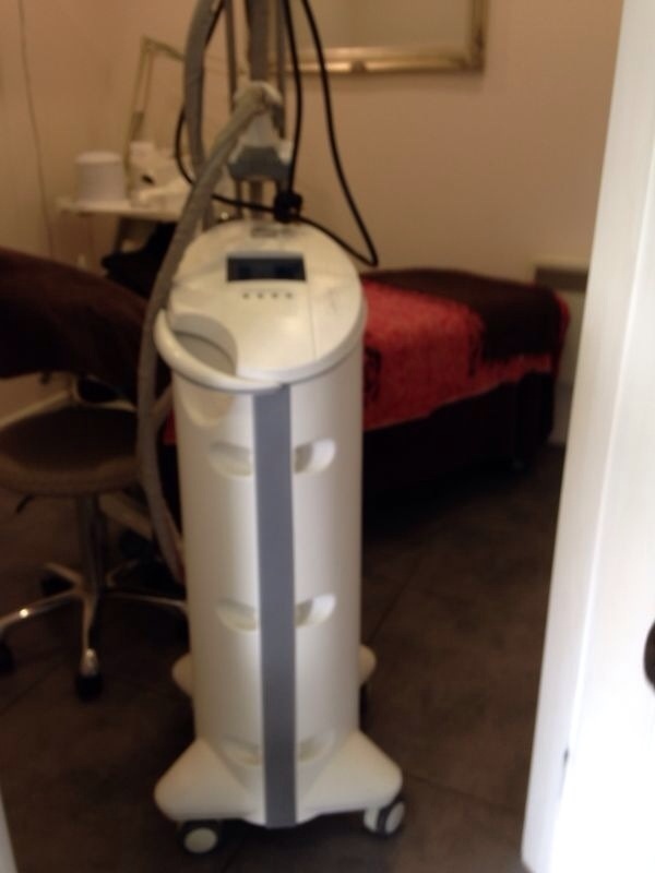 LPG Endermologie M6 body machine with suits and filters. EXCELLENT