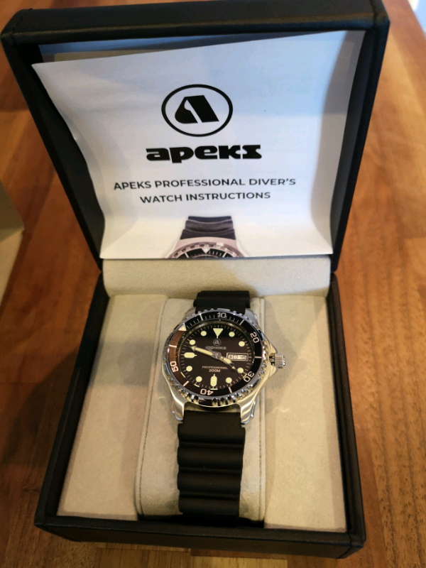 APEKS Professional 200m Dive Watch Unused/Unregistered in Wendover
