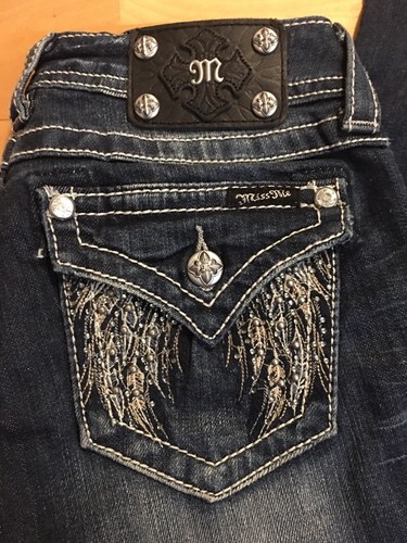 Miss Me embellished Boot cut Jeans - size 26 Lightly Used