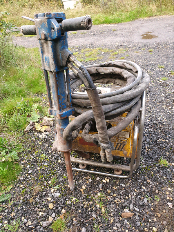 Hydraulic concrete breaker in Oxford, Oxfordshire Gumtree