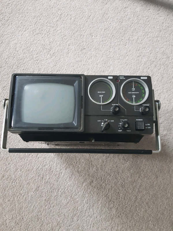 Crown portable Tv/ radio 12v/ ac240v in Huddersfield, West Yorkshire