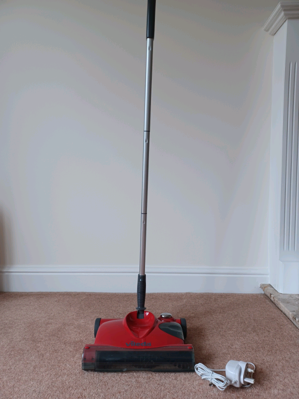Vileda easy sweep rechargeable cordless carpet sweeper in Bradley