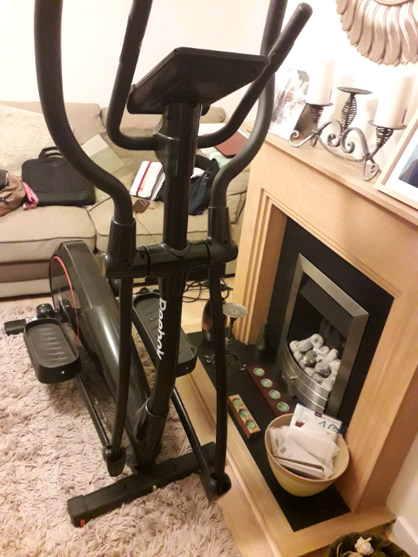 REDUCED further, Reebok Cross Trainer, ZR9 Elliptical model in North