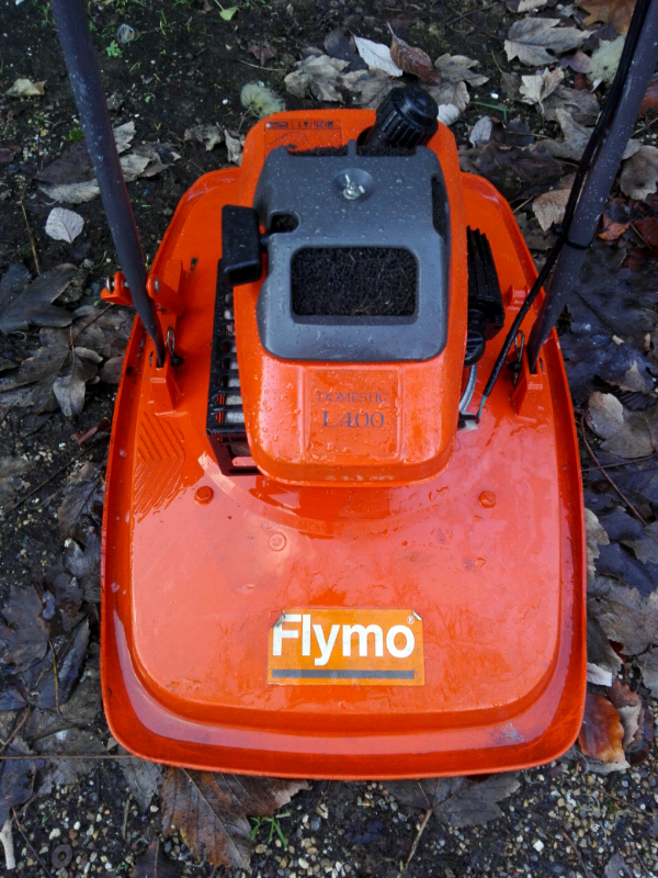 Easy Use Compact Lightweight Flymo L400 Petrol Hover Mower | in