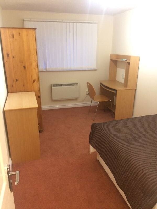SINGLE/DOUBLE ROOMS TO LET ***ALL BENEFITS ACCEPTED*** NO DEPOSIT