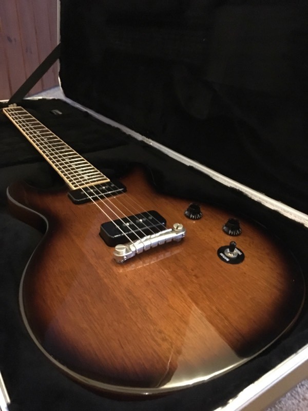 Gibson Les Paul Special Double Cut (P90) in Lincoln, Lincolnshire