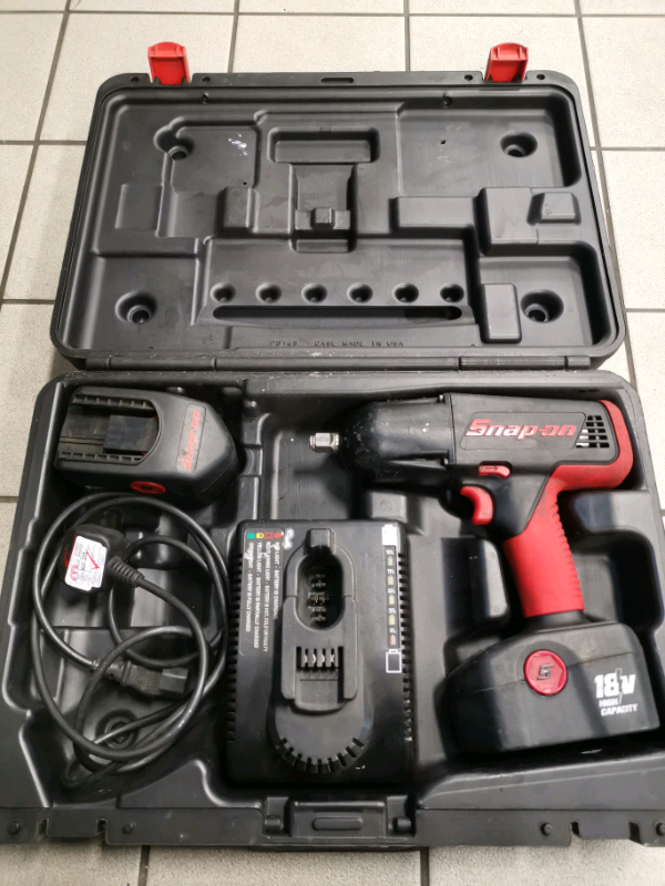 Snap On 18v 1/2inch Impact Battery Gun with 2 Batteries in Fareham