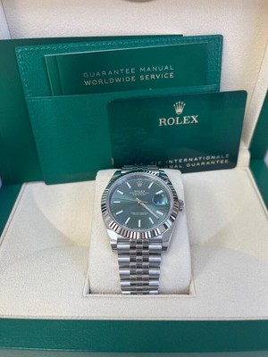 New 2024 Rolex Datejust 41mm Mint Green 126334 18k WG Fluted Bezel Jubilee