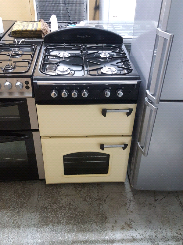 CREAM COLOUR LEISURE 60CM WIDE GAS COOKER in Leicester