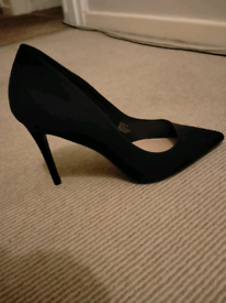 Ladies size 8 stiletto heels 