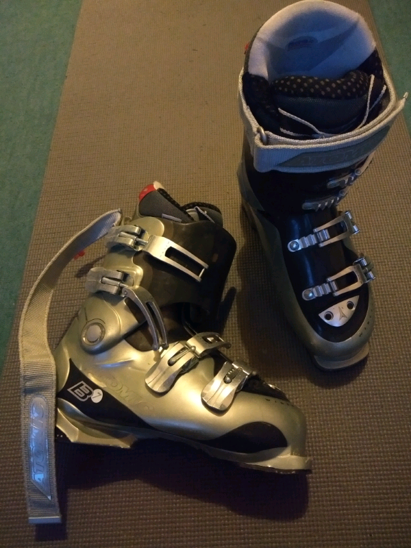 Atomic B7 women's heated ski boots. 2627.5 in Sheffield, South