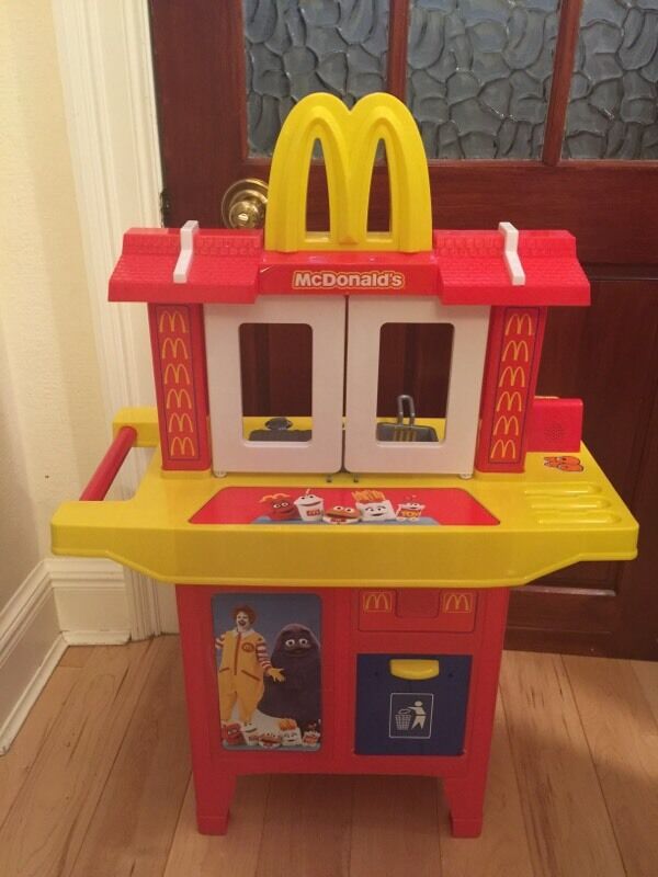  McDonald  s Drive Through Play Kitchen  with sounds and play 