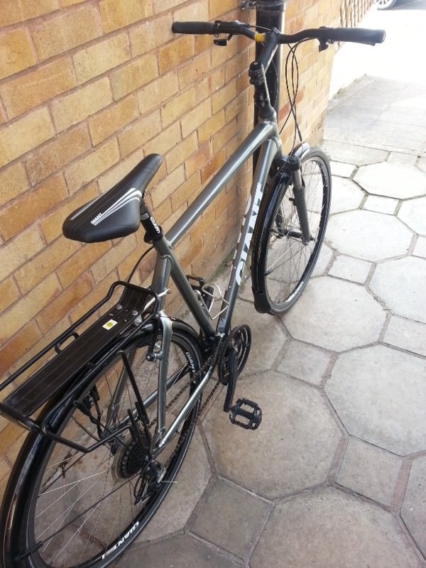 Giant XL Hybrid bike for the tall in Kidderminster, Worcestershire