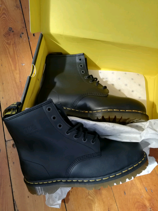 Brand New Size 11 Dr. Martens Safety Boots in Black. in Scarborough