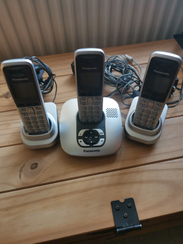 Panasonic triple set cordless phones in Pengam Green, Cardiff Gumtree
