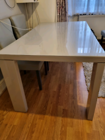 Pristine, perfect condition dining table