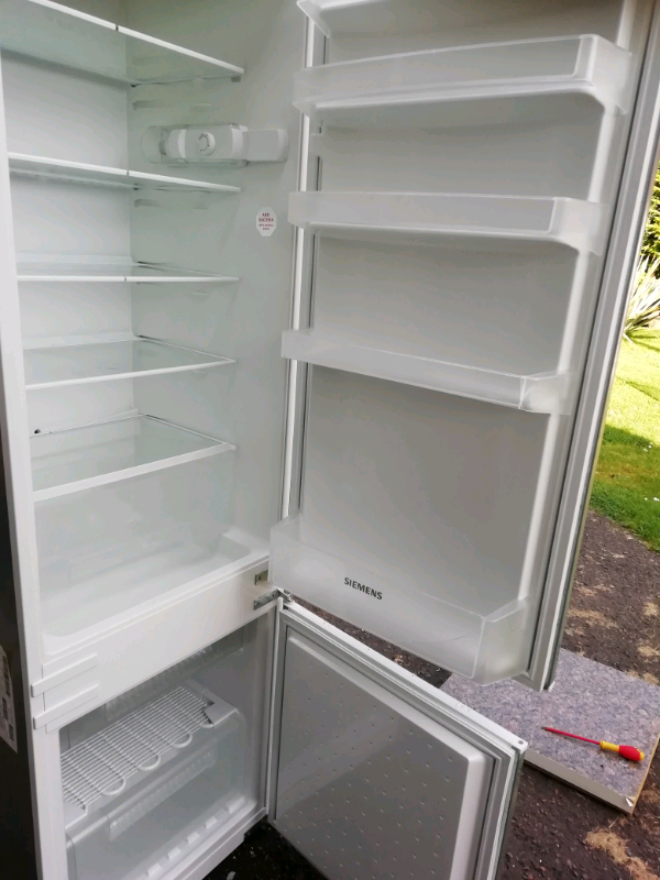 Siemens Integrated Fridge Freezer 70/30 Split in Carluke, South Lanarkshire Gumtree