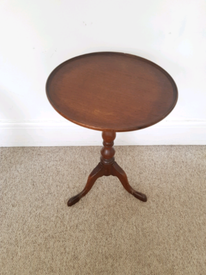 Vintage Plant Stand/Table - Perfect for Upcycling!