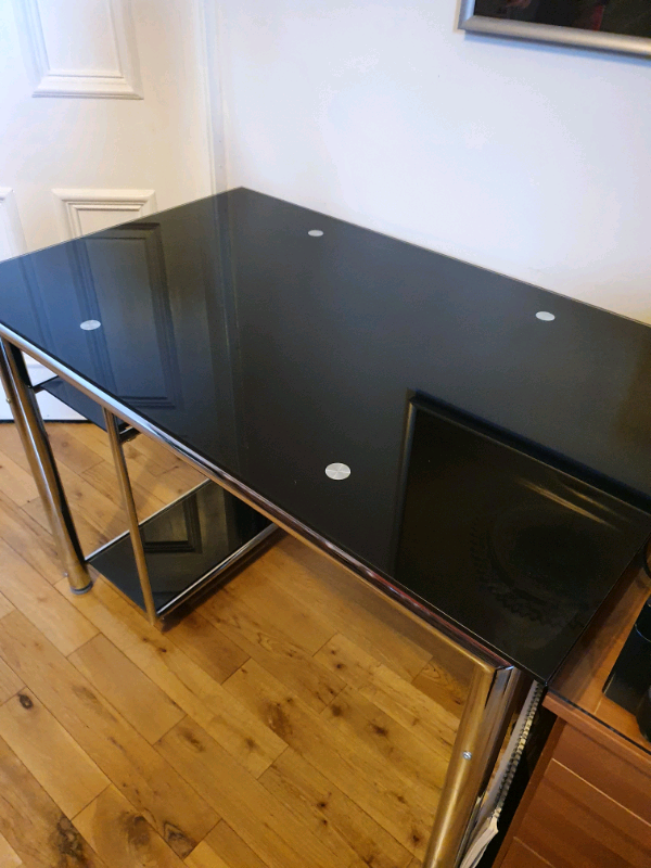 Black glass desk in Whitley Bay, Tyne and Wear Gumtree
