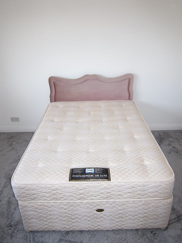SEALY Posturepedic Deluxe Double Cream Bed Base + Mattress + Velvet