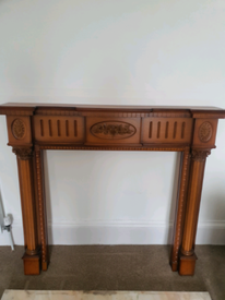 Beautiful Fireplace Mantel / Fire Surround and Marble Fire place set