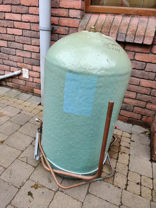 Copper Insulated Hot Water Cylinder Tank & Immersion Heater in
