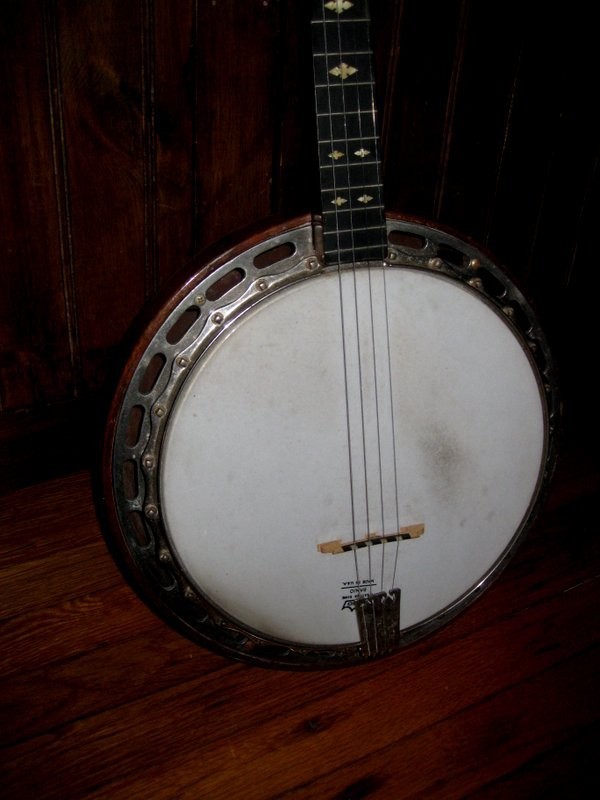 Vintage Ludwig Dixie 19 Fret Tenor Resonator Banjo With Case