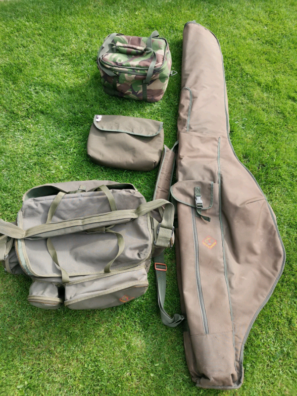 Cotswold aquarius luggage set carp fishing tackle in StokeonTrent