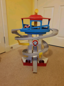 Paw patrol lookout tower and bus