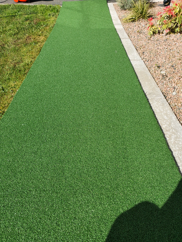 Putting Mat 4m x 0.8m Artificial Grass in Gilford, County Armagh