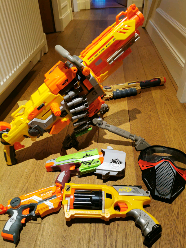 Nerf Guns Bundle including automatic chain gun! in Borrowstounness