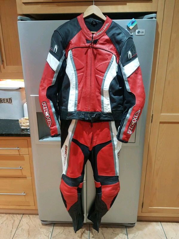 Richa 2 piece leathers motorcycle motorbike suit jacket 46 trousers 34