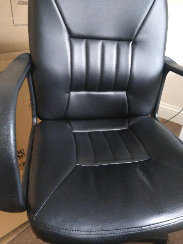Barely used. 1 year old. Office chair B&M branded. 50 new. | in Halifax