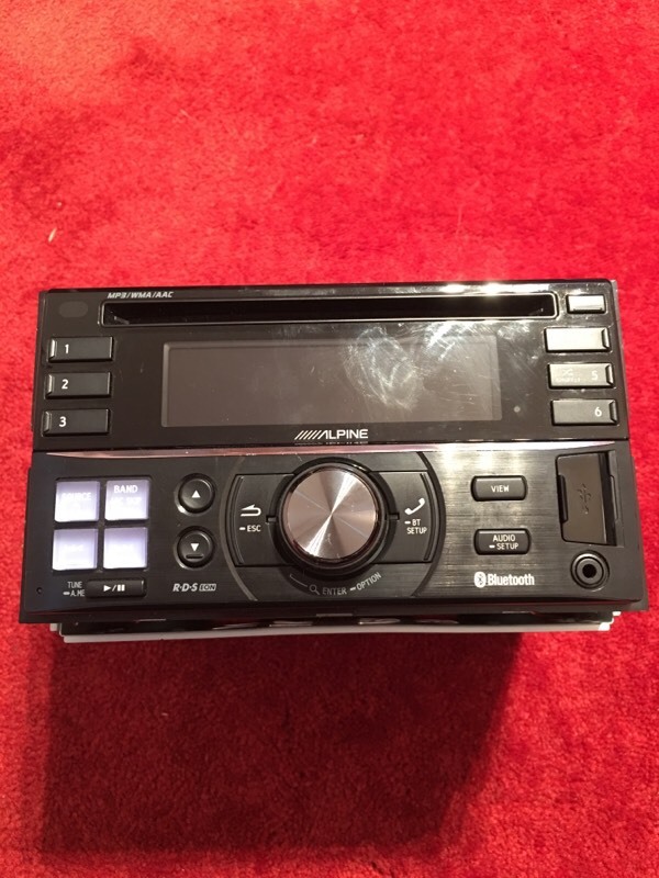 Alpine Double Din Car Stereo with Parrot Bluetooth in Sheldon, West