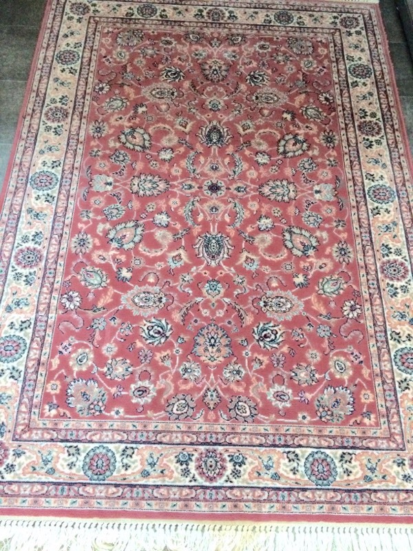 Royal keshan handmade 100 wool rug carpet 76*54 inches in Derby