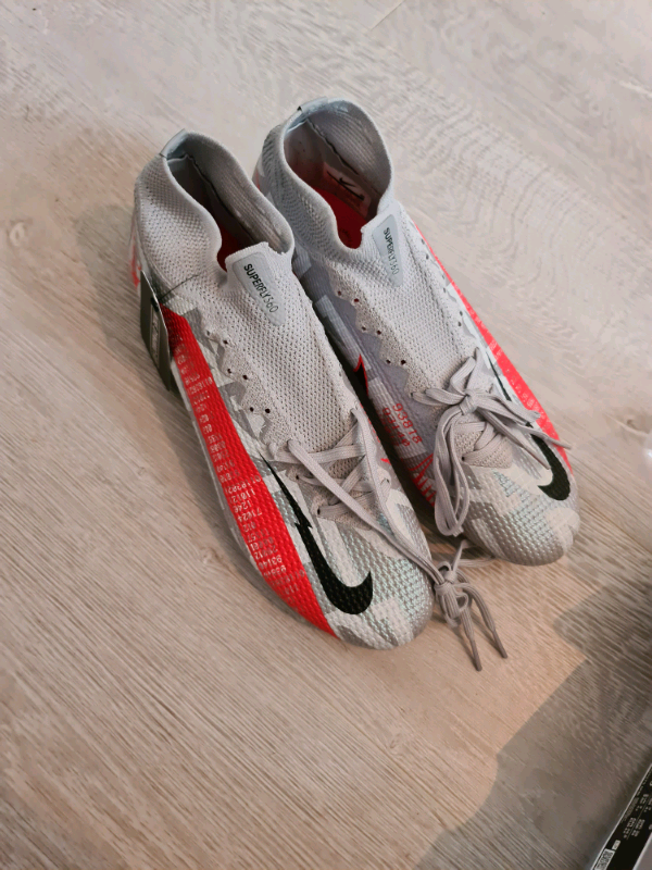mens nike football boots size 8